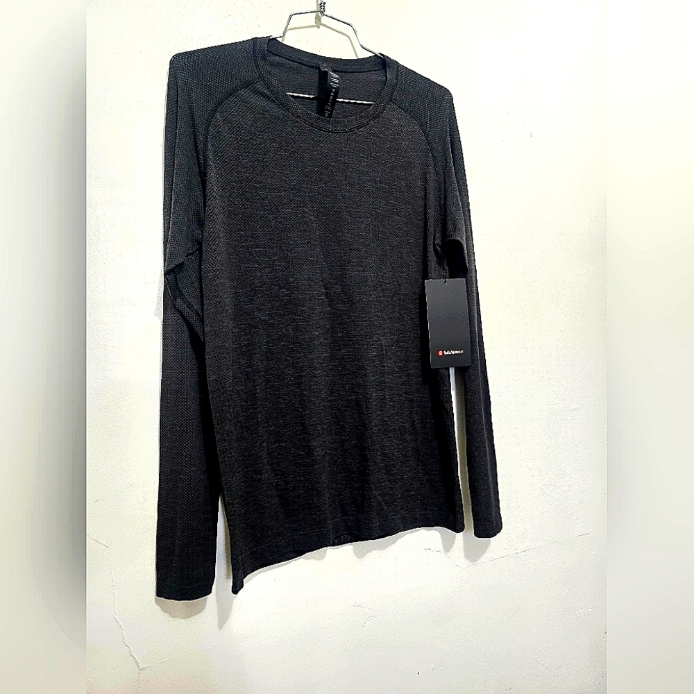 Men's metal vent lululemon XS